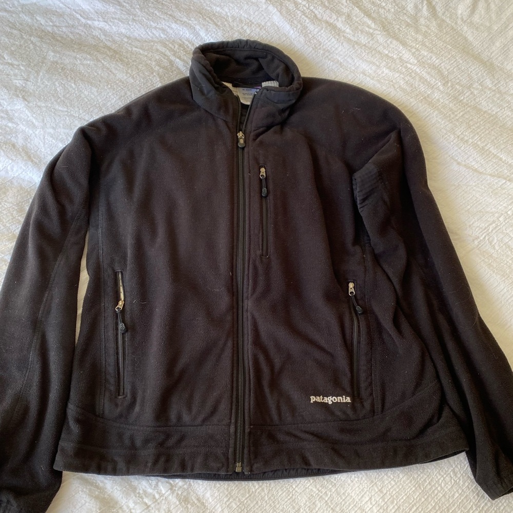 Patagonia light weight fleece jacket size large